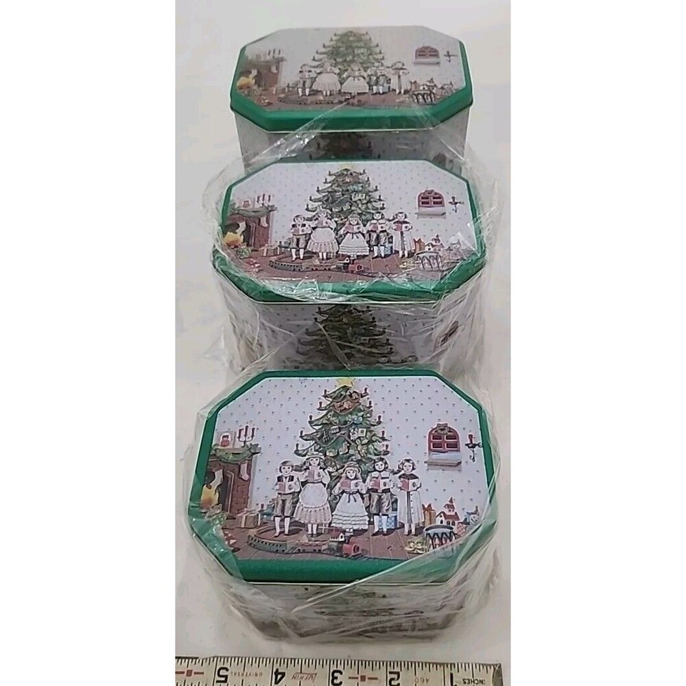 Old Fashioned Nesting Tins Christmas Around The World New Original Box 3 Set